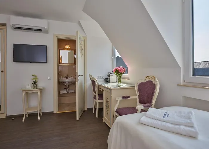 Apartment-hotel Am Rathaus Guest house 4*