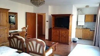 Apartment-hotel Am Rathaus Konukevi