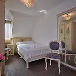 Apartment-hotel Am Rathaus 4*