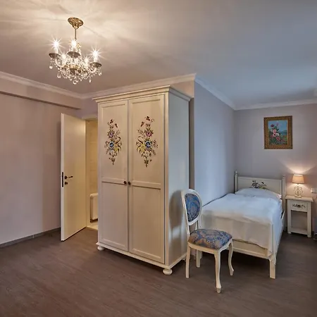 Apartment-hotel Am Rathaus 4*