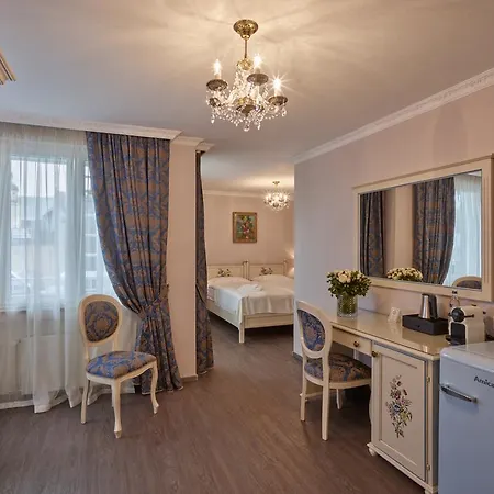 בית הארחה Apartment-hotel Am Rathaus 4*