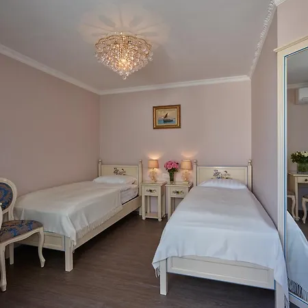 Apartment-hotel Am Rathaus בית הארחה